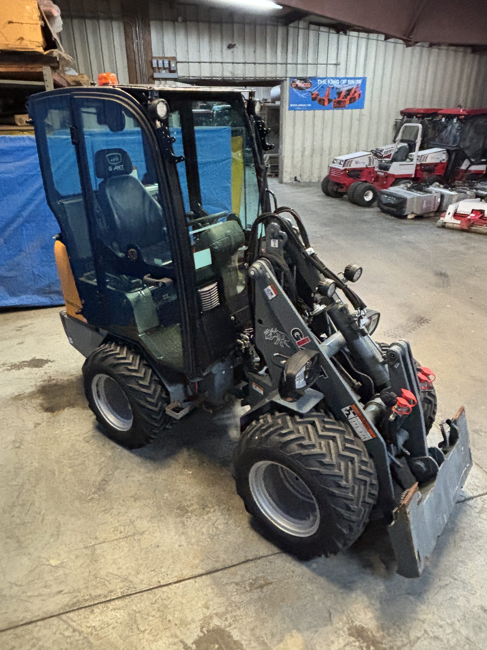 GiANT D263SW Wheel Loader w/ Cab - Image 8
