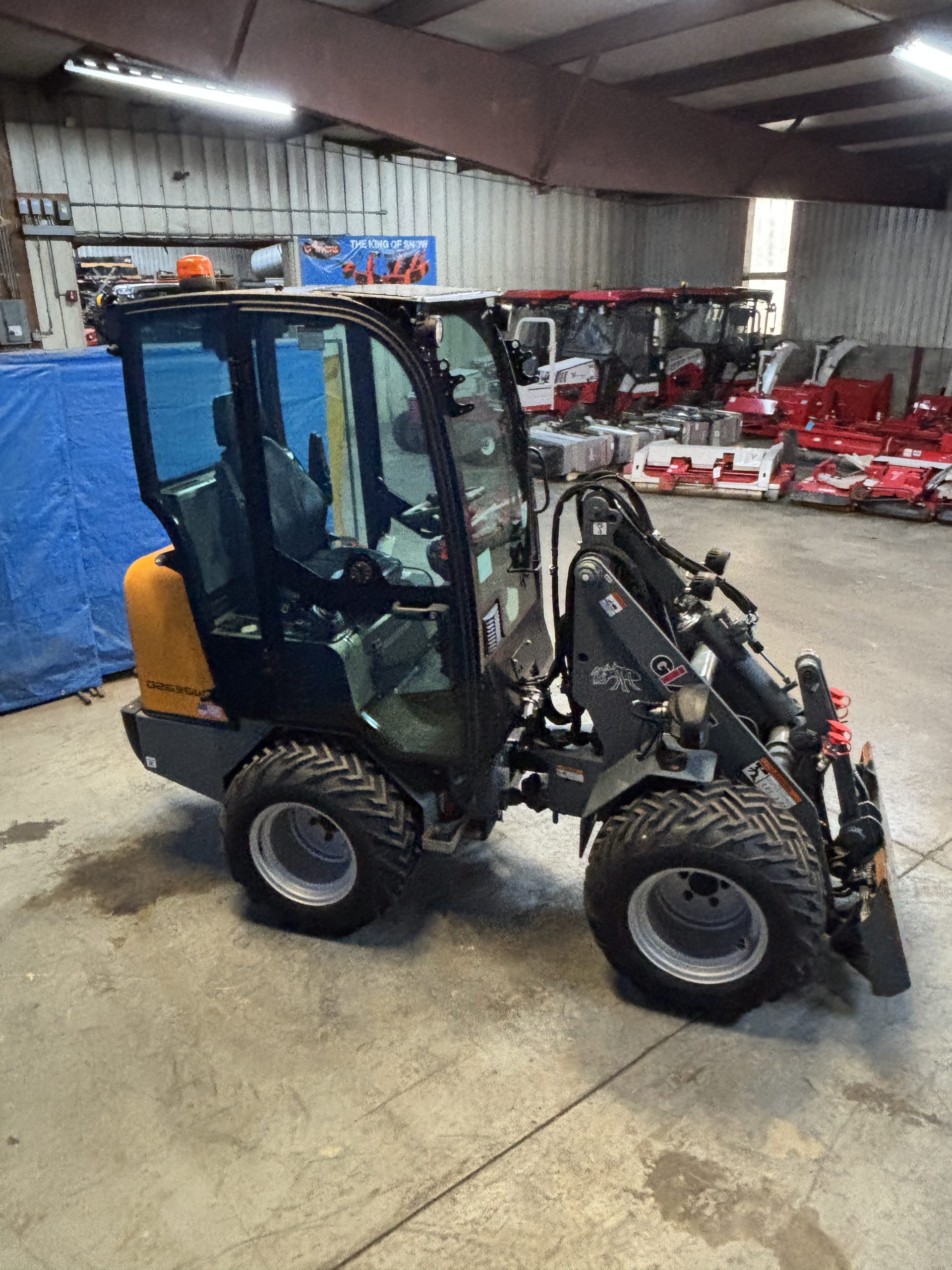 GiANT D263SW Wheel Loader w/ Cab - Image 2