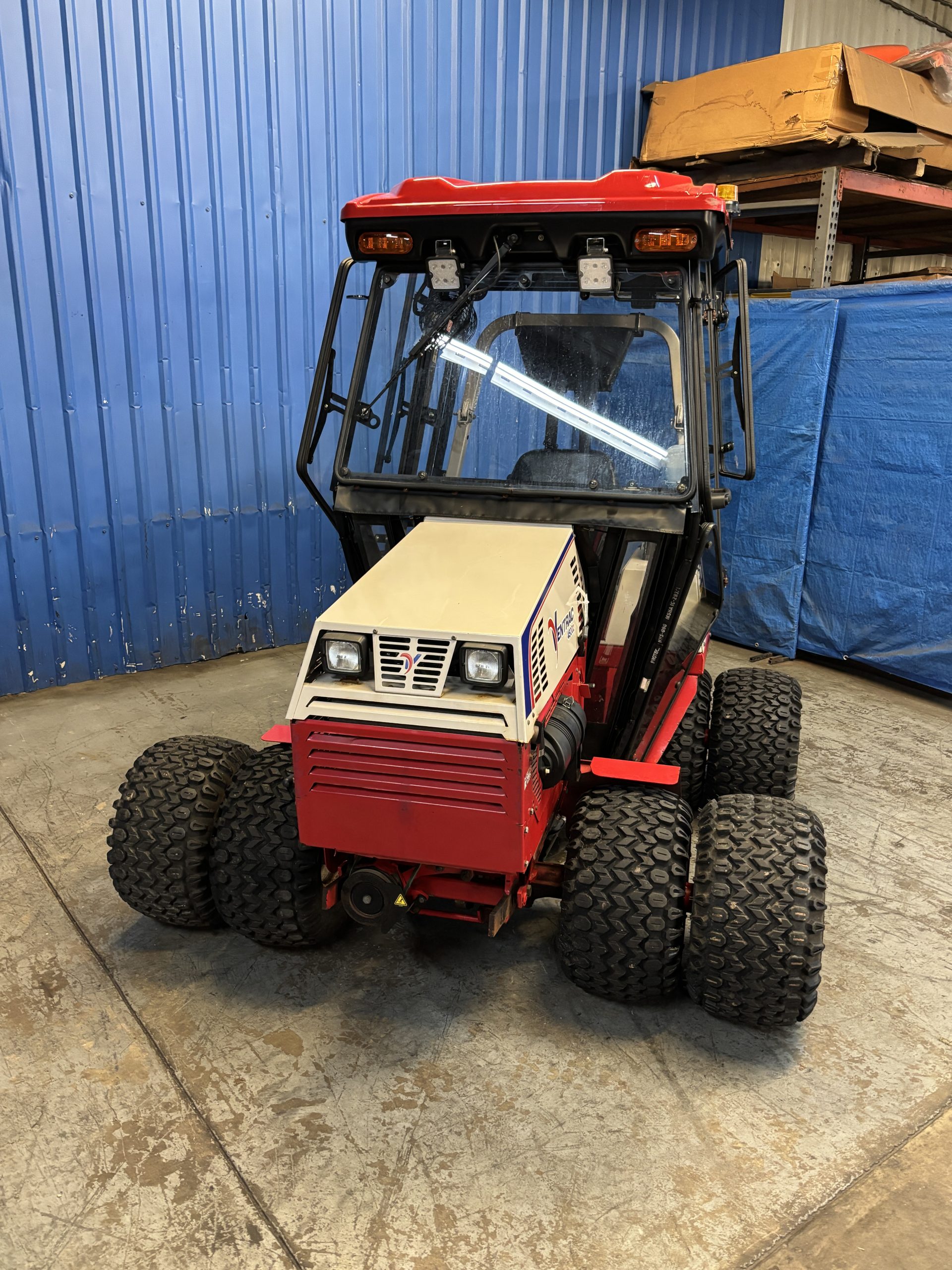 Ventrac 4500Z tractor with cab - Image 2