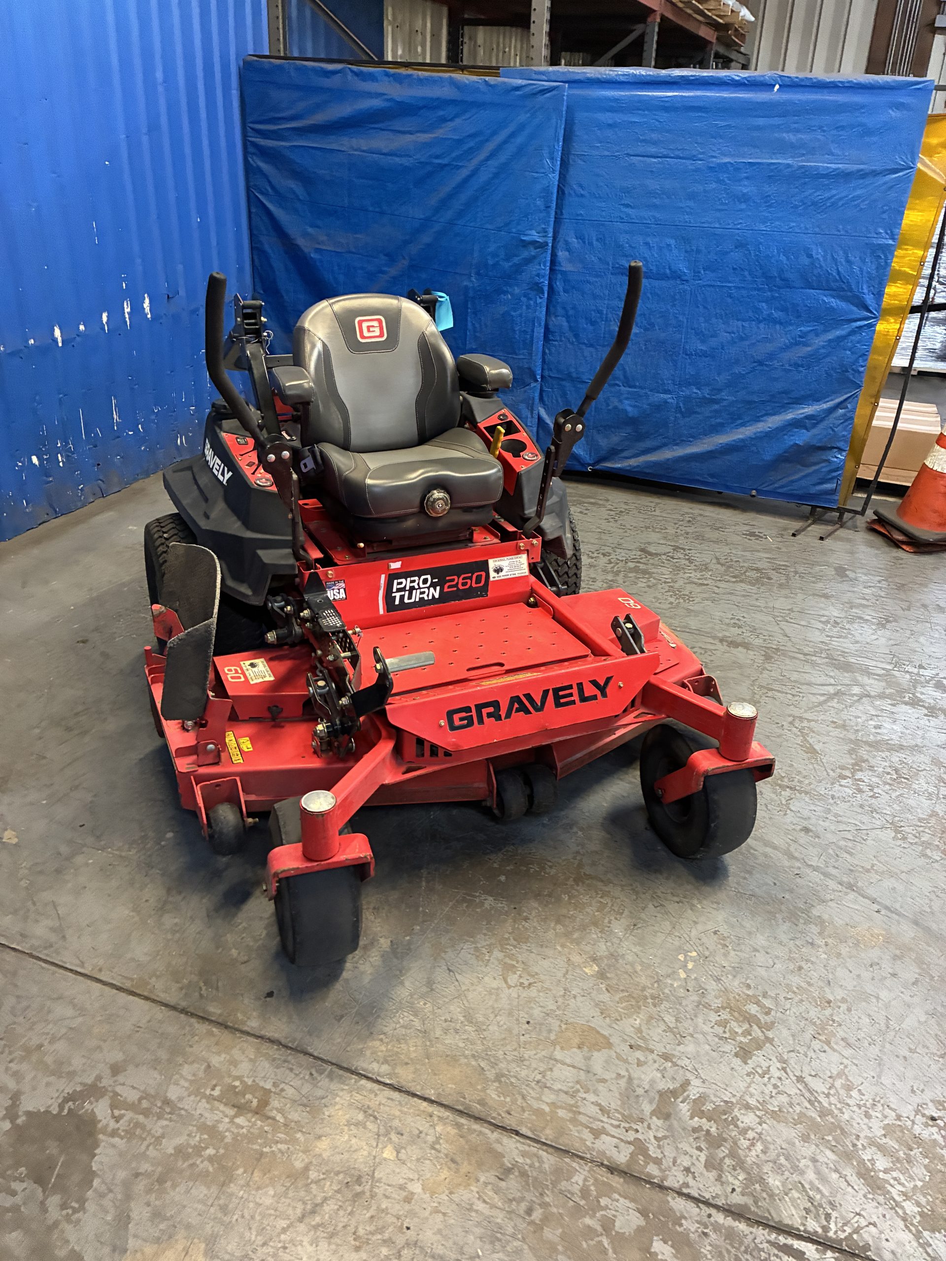 Gravely Pro-Turn 260 - 27 hp Kawasaki FX850 V-Twin, w/ 60" - Image 2
