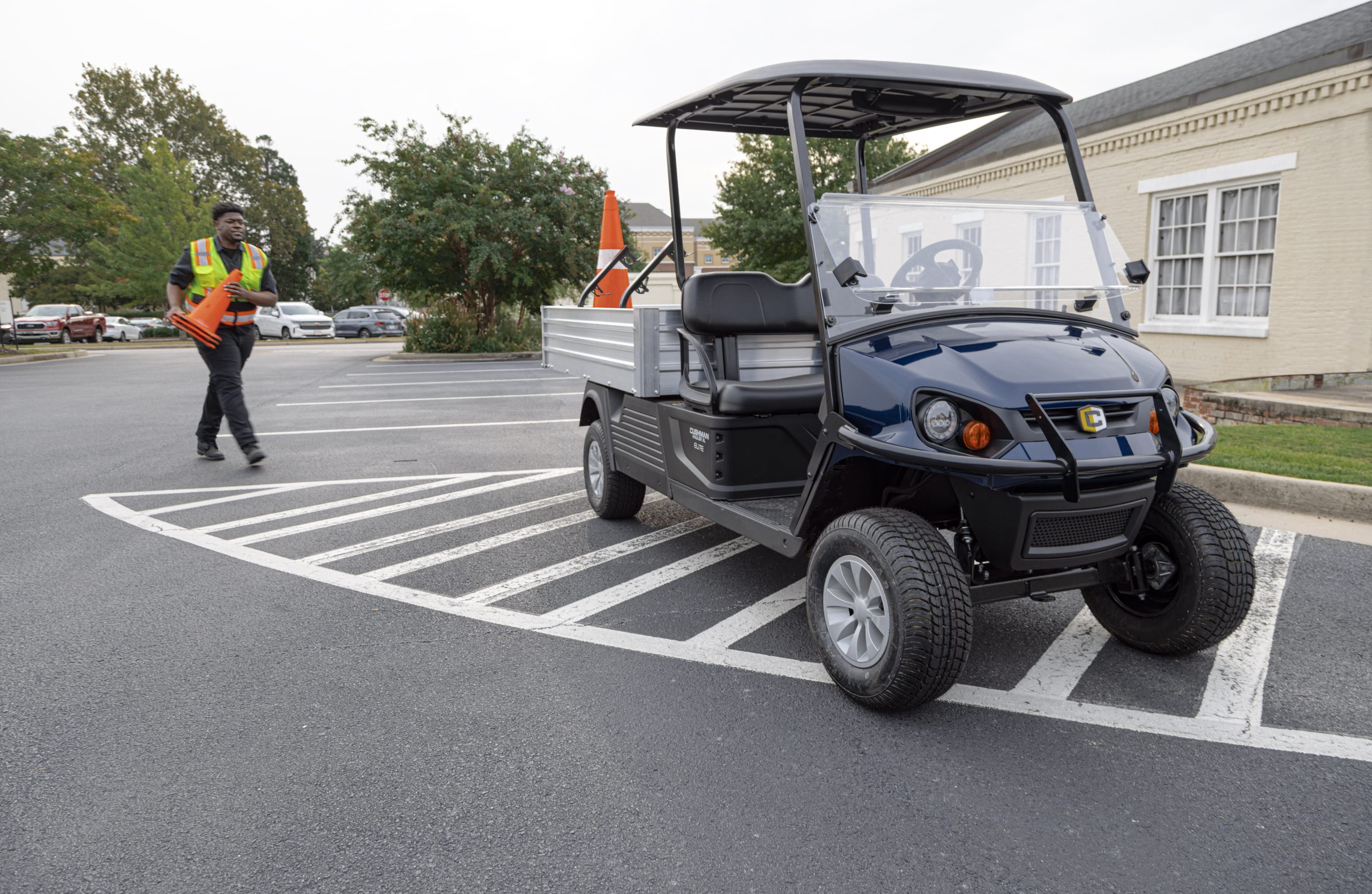 Cushman Hauler XL EliTE Street-Legal LSV - Image 6