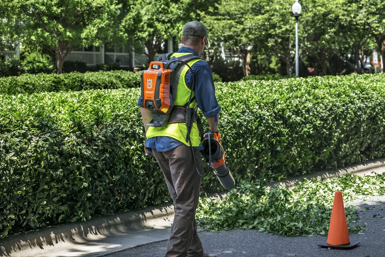 Husqvarna Backpack Battery BLi950X - Image 2
