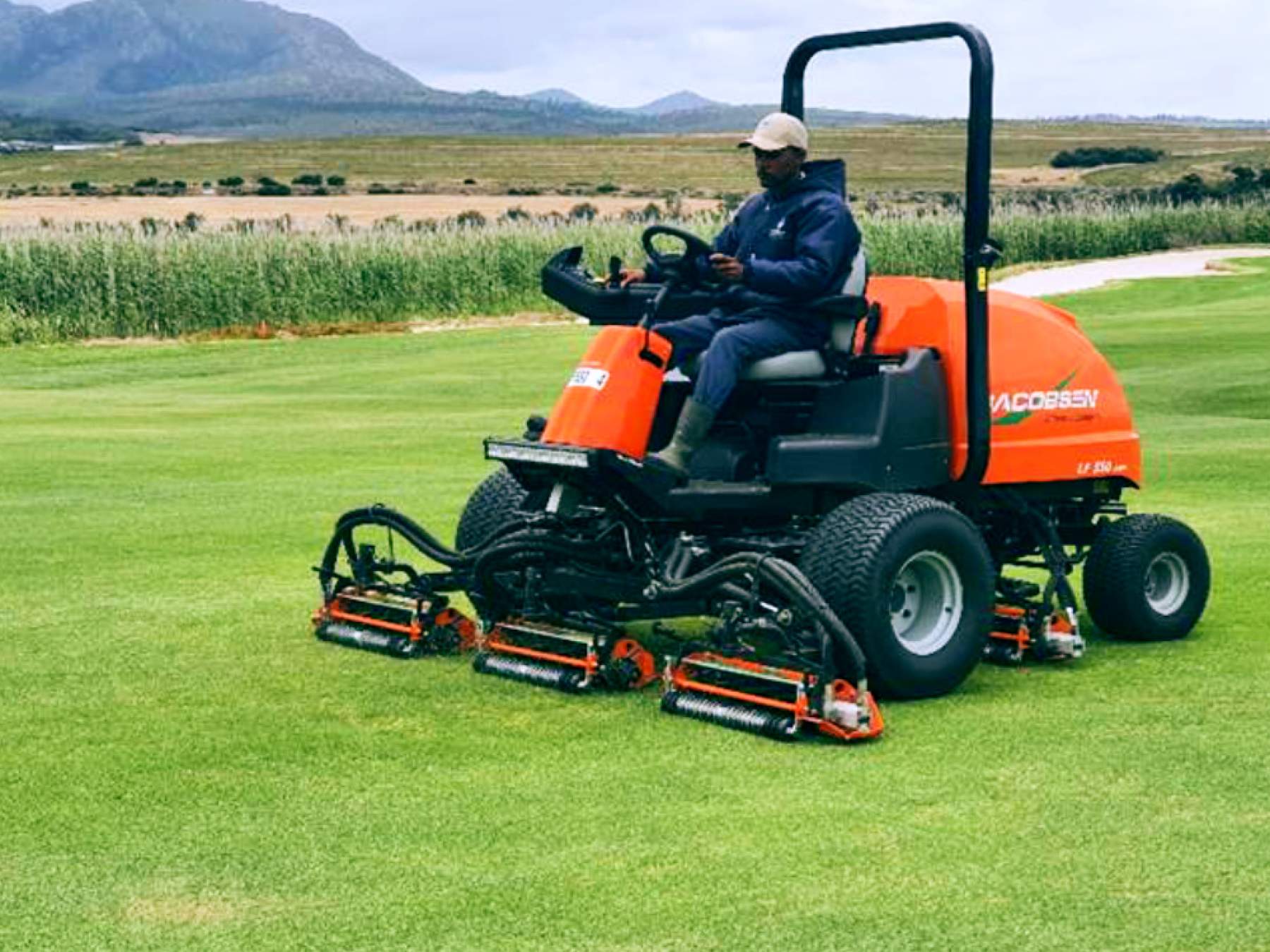 Jacobsen LF550 (EPA Tier 4 Final) - Image 4
