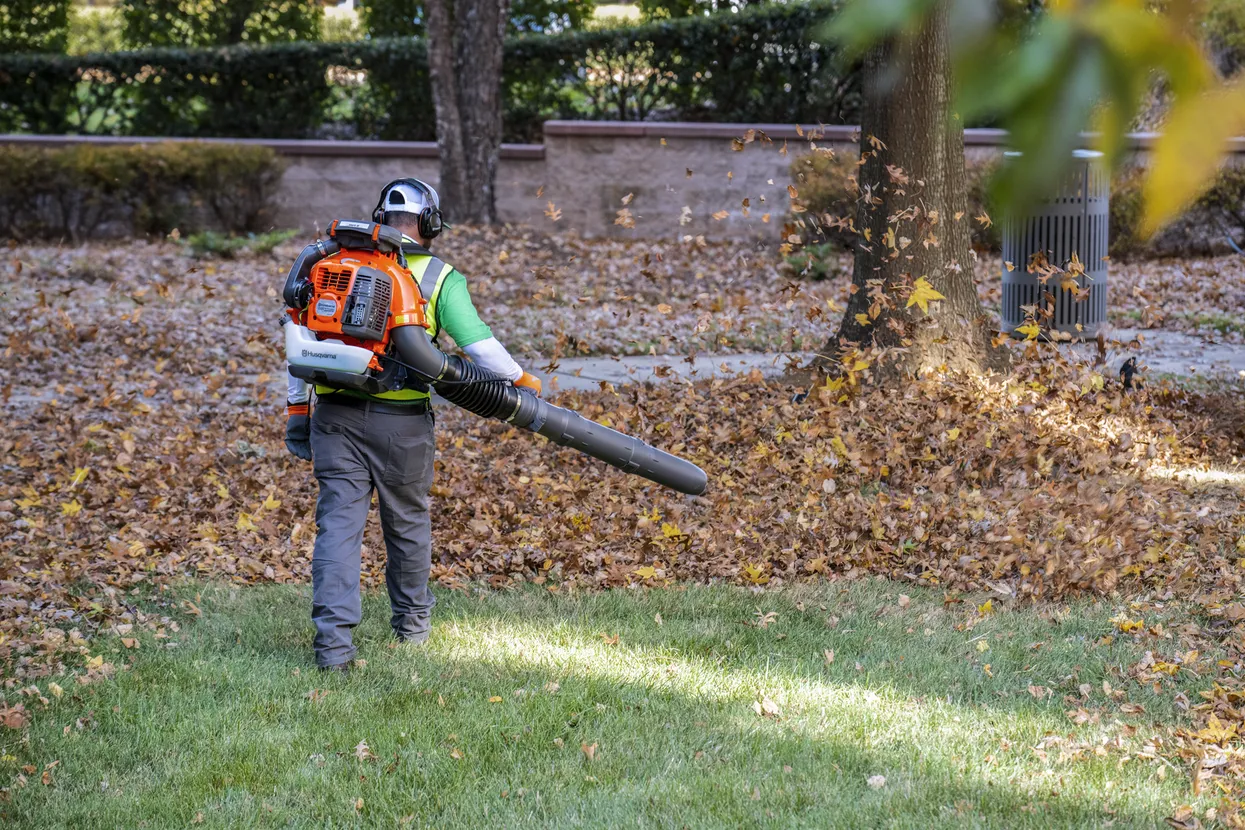 Husqvarna Backpack Blower 580BFS Gas - Image 4