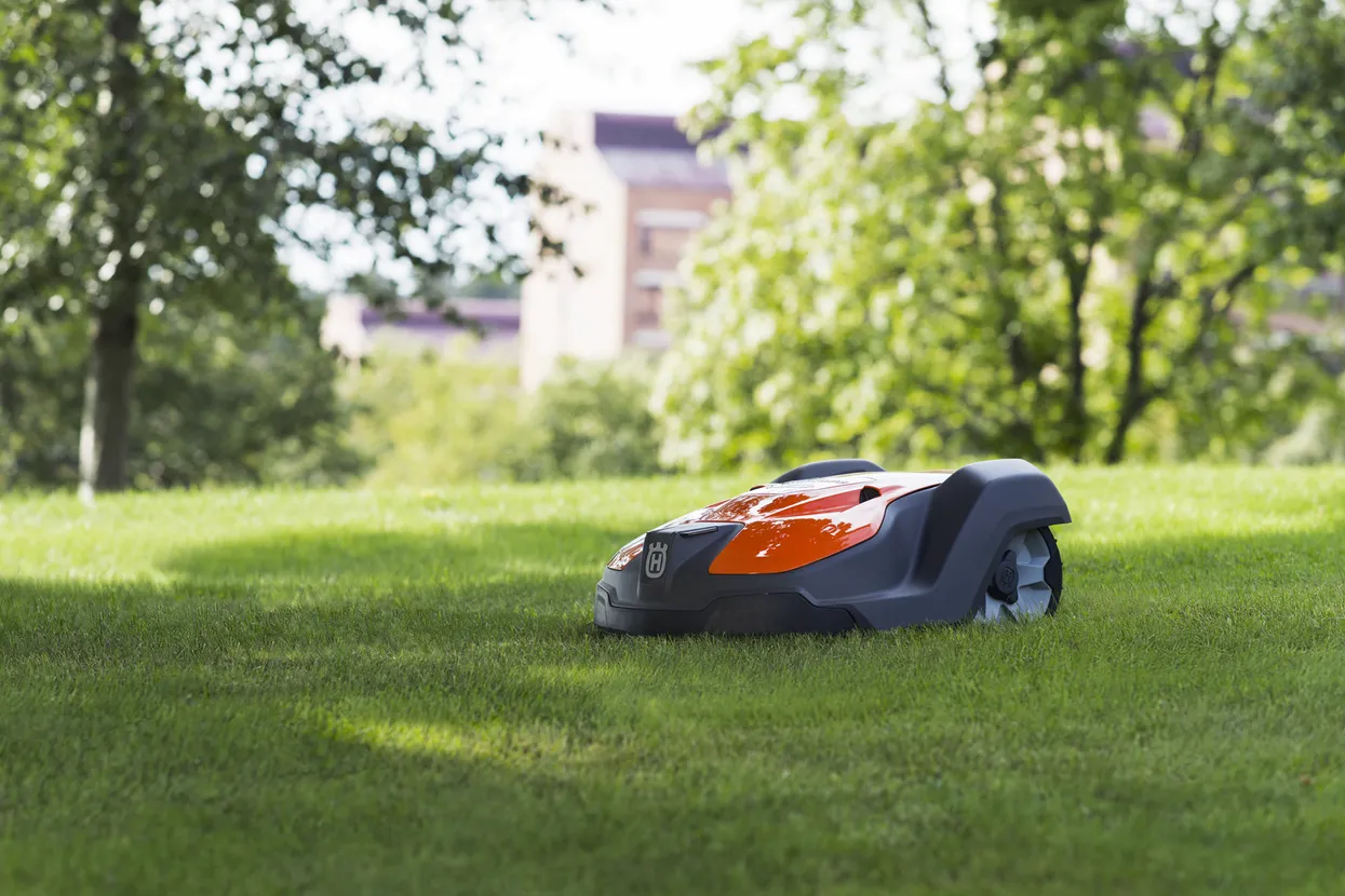 HUSQVARNA AUTOMOWER® 550 - Image 3