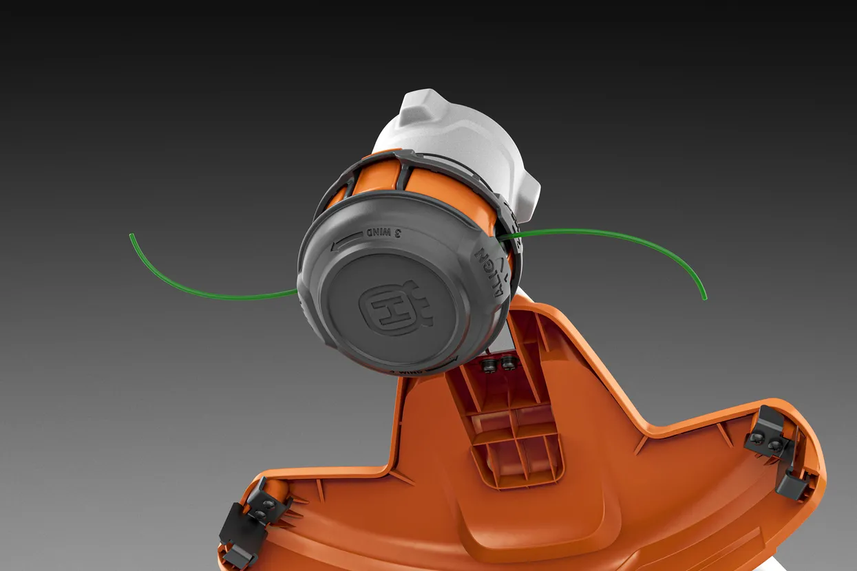 Husqvarna Weed Eater® 320iL (battery and charger included) - Image 3