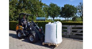 Giant G2200E